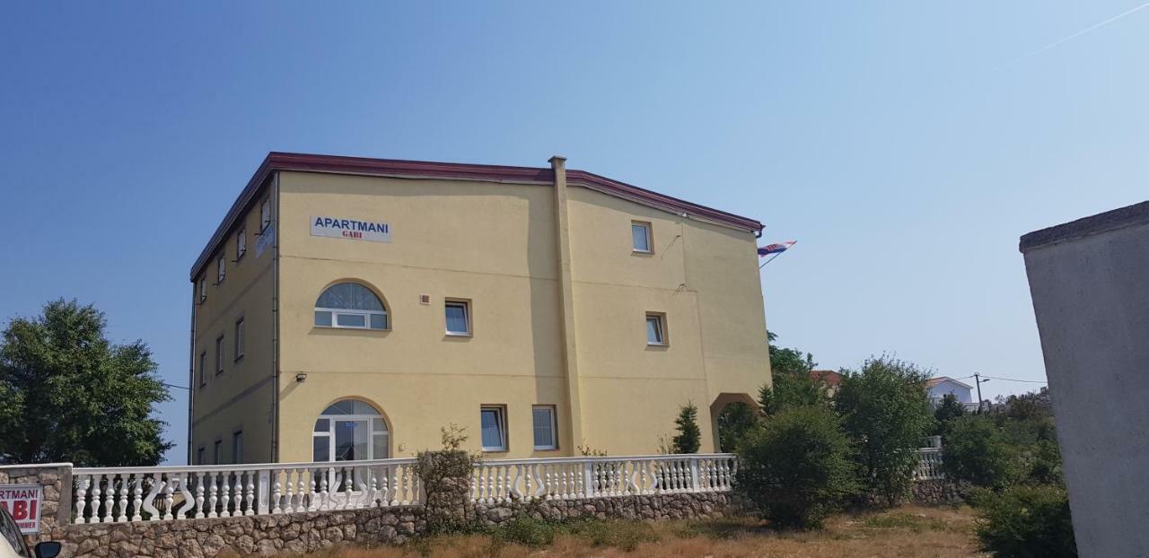 Apartmani Gabi Cesarica Exterior foto